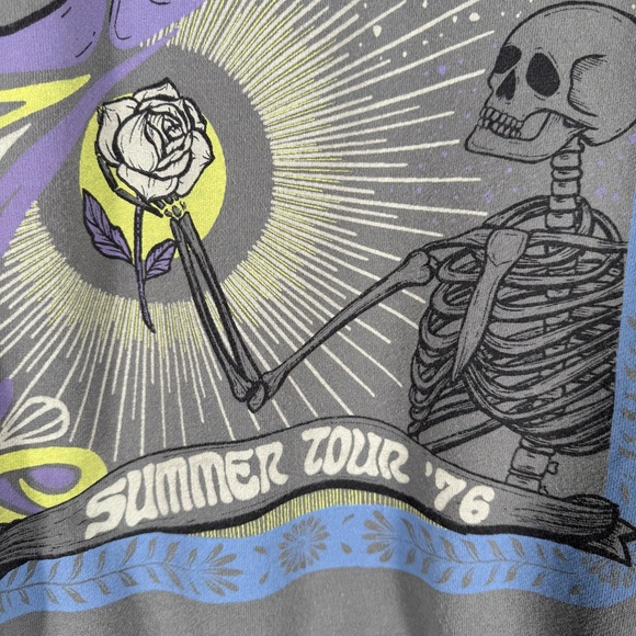 American Eagle Women’s Distressed Grateful Dead Sweat Shirt S Gray Skeleton - Picture 4 of 9